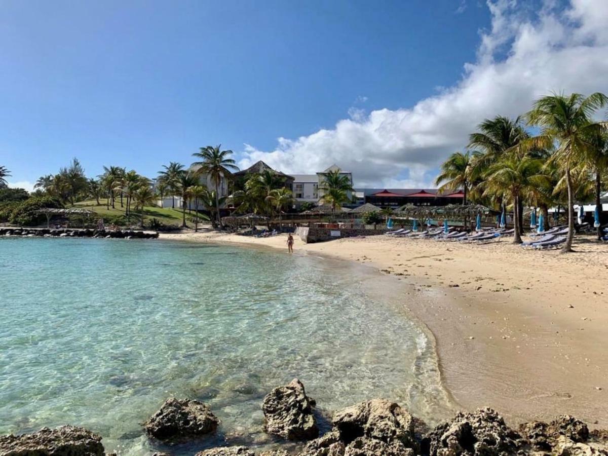 Ticarbets T2 - Résidence Manganao - En bord de Plage Saint-Francois  Exterior foto